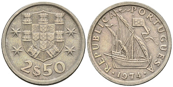 Португалия 2,5 эскудо 1974 парусник KM 590 медно-никель 4147-631