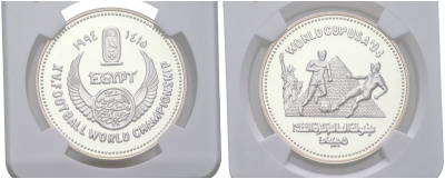 Египет 5 фунтов 1994 15 Чемпионат мира по футболу в США, игроки на фоне пирамид, в слабе NGC PF 69 ULTRA CAMEO, лучше качества 1 монета KM 736 серебро  PROOF  15-011-13