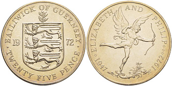 Гернси 25 пенсов 1972 25 лет свадьбы Елизаветы II и Филиппа, амур, в оригинальной пластиковой коробке KM 26 медно-никель UNC 00-00