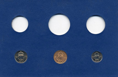 Швеция 5, 10, 25 эре 1979 Карл XVI Густав (1973- ) в картоне набора монетного двора UNC 7-5-7-275