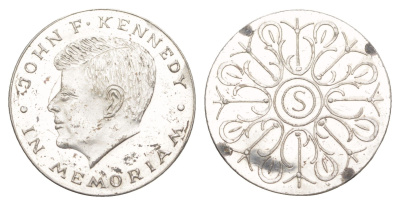 Нидерланды жетон в память смерти Джон Кеннеди 1963 диаметр 25 мм, вес 4,7 гр белый металл 4171-641