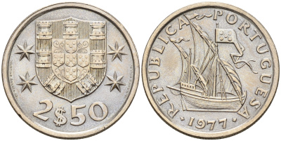 Португалия 2,5 эскудо 1977 парусник KM 590 медно-никель  UNC  4160-1218