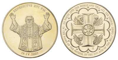 Ватикан медаль в честь избрание папой римским Бенедикт XVI 2005 диаметр 33 мм, вес 14,8 гр нейзильбер UNC 4667-1114