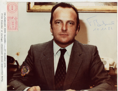 Португалия автограф 1982 фотография с автографом Франсишку Пинту Балсемау и сопроводительное письмо      8805-74-1