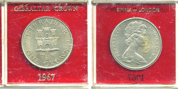 Гибралтар 1 крона 1967 Елизавета II (1952-2022), старый замок, в оригинальной пластиковой коробке, первый год чекана KM 4 медно-никель UNC 6-6-1-11