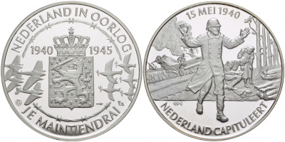 Нидерланды медаль ND Голландия в войне 1940-1945, 15 мая 1940 капитуляция Нидерландов, 31,3 гр, 45,0 мм  серебро  PROOF  11-241-23