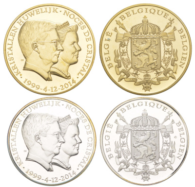 Бельгия подарочный набор из 2 медалей и 1 значка посвященная хрустальной свадьбе Филиппа I 2014 1 медаль - диаметр 37 мм, вес 22,85 гр, серебро; 2 медаль - диаметр 38,6 мм, вес 26 гр, серебро плакированная золотом; в красочной упаковке, дерево, с сертифик