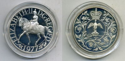 Великобритания 25 пенсов 1977 25 лет со дня коронации Елизаветы, в оригинальной коробке с сертификатом, Елизавета II (1952-2022) KM 920а, Spink 4227 серебро PROOF 6-3-45