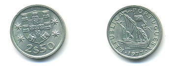 ПОРТУГАЛИЯ 2,5 ЭСКУДО 1977 ПАРУСНИК KM 590 медно-никель 80-423