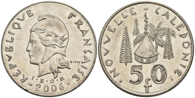 Французская Новая Каледония 50 франков 2006 хижина среди сосен и пальм, (IEOM) KM 13a, Schoen 15a, Lec 128i медно-никель 4144-811