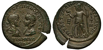 Римская Империя, Провинция Нижняя Мезия, Маркианополь пентассарий 241 - 244 Гордиан III, бюсты Гордиана III и Транквиллины / Афина с копьем и щитом, 13,48 гр (степень редкости R1) Moushmov 1912 медь 1073-1-7-2