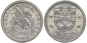 Португалия 2,5 эскудо 1982 KM 590 медно-никель 4176-145