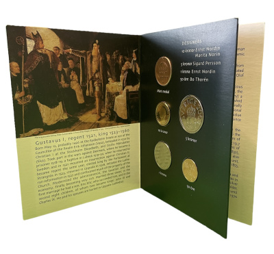 Швеция госнабор из 4 монет плюс оригинальный жетон, в картонном буклете Карл XVI Густав (1973- ), 2003 PROOFLIKE 3-4-1-51