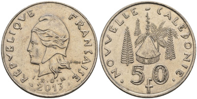 Французская Новая Каледония 50 франков 2013 хижина среди сосен и пальм, (IEOM) KM 13a, Schoen 15a, Lec 128i медно-никель 4111-1042