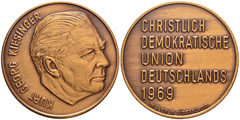 ФРГ МЕДАЛЬ 1969 КУРТ ГЕОРГ КИЗИНГЕР, ПРЕДСЕДАТЕЛЬ ХРИСТИАНСКО-ДЕМОКРАТИЧЕСКОГО СОЮЗА, ТРЕТИЙ ФЕДЕРАЛЬНЫЙ КАНЦЛЕР ФРГ С 1966 ГОДА, ДИАМЕТР 30,5 ММ. жёлтый металл 4517-1111