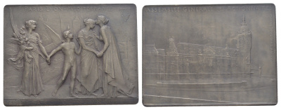 Франция плакетка железнодорожной компании "P.L.M. - Chemins de fer de Paris ? Lyon et ? la M?diterran?e" ND Париж на заднем плане с железнодорожным вокзалом, Пантеон и собор Парижской Богоматери, 60x45 мм, вес 59,9 гр 1097-4-12