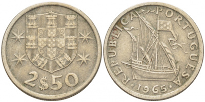 Португалия 2,5 эскудо 1965 парусник KM 590 медно-никель 3718-145