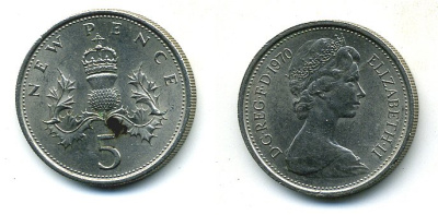 Великобритания 5 пенсов 1970 Елизавета II (1952-2022) KM 911, Spink 4233 (D1) медно-никель 4110-911