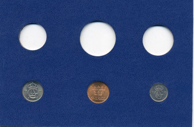 Швеция 5, 10, 25 эре 1972 Густав VI Адольф (1950-1973) в картоне набора монетного двора UNC 7-5-7-261
