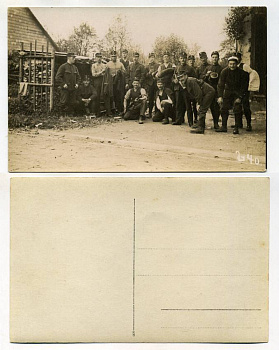 ШВЕЙЦАРИЯ ОТКРЫТКА ND I-АЯ МИРОВАЯ ВОЙНА, ГРУППОВОЕ ФОТО СОЛДАТ В ДЕРЕВНЕ бумага 153-25-11