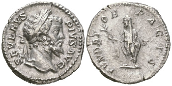 Римская Империя денарий 201 Септимий Север, SEVERVS PIVS AVG, бюст императора/FVNDATOR PACIS, император в тоге, Рим, 2,29 гр RIC 265 серебро 00-815-84