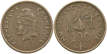 Французская Новая Каледония 100 франков 2003 хижина среди сосен и пальм, (IEOM) KM 15, Schoen 16, Lec 139g никель бронза 109-936