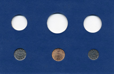Швеция 5, 10, 25 эре 1979 Карл XVI Густав (1973- ) в картоне набора монетного двора UNC 7-5-7-276
