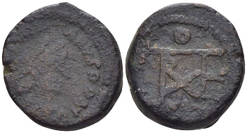 Византийская Империя, Херсонес пентануммий 537 Юстиниан I, DN IVSTINIANVS PP AVG голова ИМПЕРАТОРА в диадеме / МОНОГРАММА Херсонеса, 2,44 ГР FINE (RARE) DOC 108; MIBE 253 медь 1073-6-16