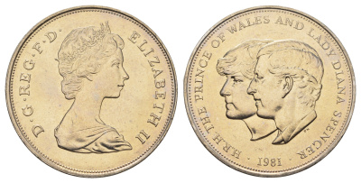 Великобритания 25 пенсов 1981 Королевская свадьба принца Чарльза и леди Дианы, Елизавета II (1952-2022), в оригинальной упаковке KM 925, Spink 4229 медно-никель BU 5-4-1-25