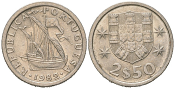 Португалия 2,5 эскудо 1982 KM 590 медно-никель aUNC 4618-366