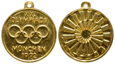 ГЕРМАНИЯ МЕДАЛЬ 1972 ОЛИМПИЙСКИЕ ИГРЫ В МЮНХЕНЕ, С КОЛЬЦОМ ДЛЯ ПОДВЕСА, ДИАМЕТР 20 мм. желтый металл 97-112