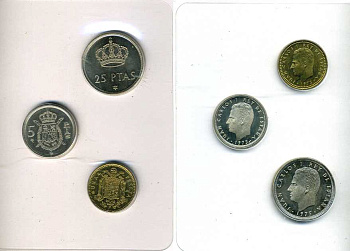 Испания официальный набор из 3 монет 1977 Хуан Карлос, в запайке с сертификатом, в оригинальном буклете 7-1-1-01