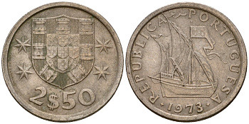 Португалия 2,5 эскудо 1973 парусник KM 590 медно-никель 4602-318