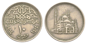 Египет 10 пиастров 1984 Мечеть Мухаммеда Али KM 556 медно-никель 4662-147
