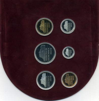 Нидерланды набор из 6 монет 2000 официальный набор в буклете с сертификатом, королева Беатрикс биметалл PROOF 2-5-1-39