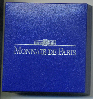 Франция 100 франков - 15 евро 1996 серия архитектурные монументы Европы, кафедральный собор Сент-Этьен в Вене, в оригинальной коробке, с сертификатом KM 1140 серебро PROOF 3-4-3-40