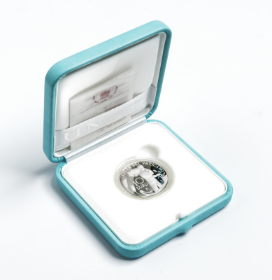 Ватикан 10 евро 2013 всемирный день молитвы за призвание, в оригинальной коробке, сертификат серебро PROOF 5-6-3-76