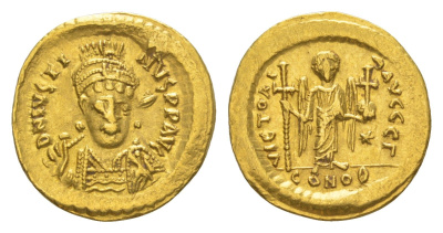 Византийская Империя солид 518-527 Юстин I, DN IVSTINVS PP AVG, бюст императора анфас/VICTORIA AVGGG ?, ангел с крестом и державой, Константинополь, 4,40 гр Sear 56 золото 00-801-97