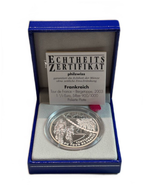 Франция 1 1/2 евро 2003 100 лет велогонкам Тур де Франс, два велосипедиста, в оригинальной коробке, сертификат KM 1323 серебро  PROOF  1-6-4-61