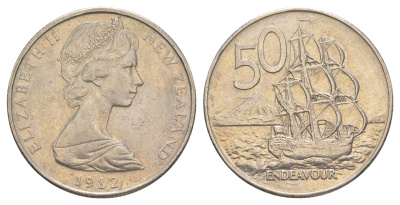 Новая Зеландия 50 центов 1982 Елизавета II (1952-2022), парусник Индевор KM 37.1 медно-никель 4384-825