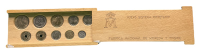 Испания набор из 10 монет 1985-1990 в оригинальной деревянной коробке UNC 5-4-3-05
