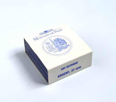 Франция 1 евро = 6,55957 франков 2000 готический стиль в архитектуре (XII-XVI веков) в оригинальной коробке, с сертификатом KM 1246 серебро PROOF 4-3-3-11