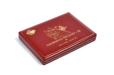 Португалия набор из 4 монет по 200 эскудо 1992 Великие Португальские открытия, серия III, сертификат, коробка KM 658a, 659a, 660a, 661a серебро PROOF 1-4-6-13