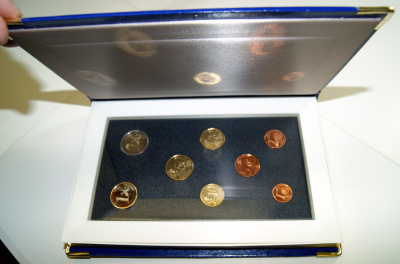 Франция евронабор из 8 монет 2003 в оригинальной упаковке монетного двора PROOF 5-4-6-16