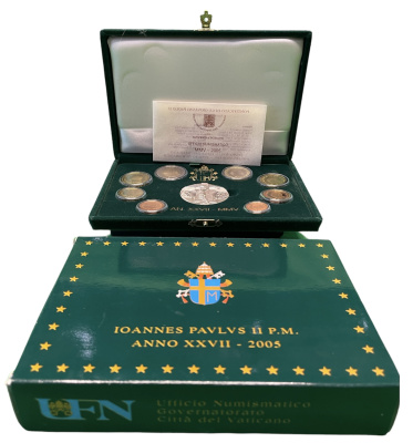 Ватикан евронабор из 8 монет + серебряная медаль 2005 Папа Иоанн Павел II, в оригинальной коробке, с сертификатом KM PS 18 биметалл PROOF 5-4-6-09