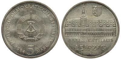 ГДР 5 марок 1984 А, Лейпциг, старая ратуша KM 96 медно-никель UNC 413-4112