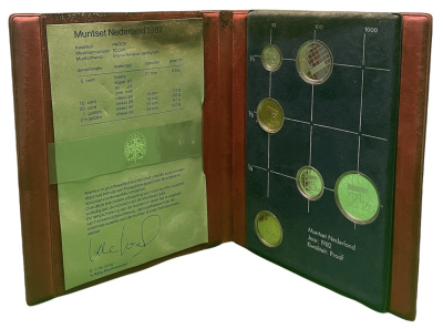 Нидерланды набор из 5 монет + жетон мондвора 1982 в оригинальной упаковке мондвора PROOF 5-4-1-91
