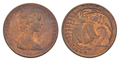 Новая Зеландия 2 цента 1982 Елизавета II (1952-2022), два цветка кохаи KM 32.1 бронза 4655-1151