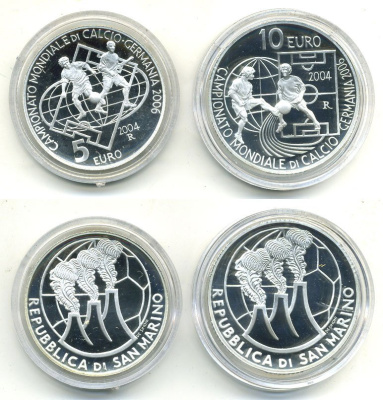 САН-МАРИНО НАБОР 5 ЕВРО + 10 ЕВРО 2004 ЧЕМПИОНАТ МИРА ПО ФУТБОЛУ В ГЕРМАНИИ 2006 ГОДА, В ОРИГИНАЛЬНОЙ КОРОБКЕ С СЕРТИФИКАТОМ KM 463, KM 462 серебро PROOF 00-00