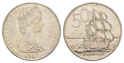 Новая Зеландия 50 центов 1985 Елизавета II (1952-2022), парусник Индевор KM 37 медно-никель 189-1125